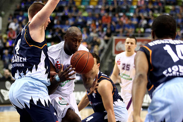 佩杜拉在接 佩杜拉在接